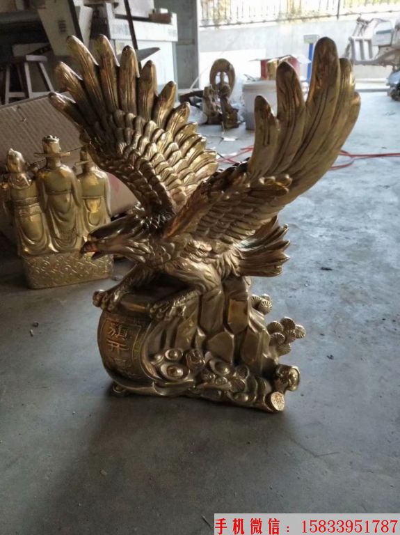 铸铜老鹰雕塑,老鹰工艺品,办公室老鹰雕塑1